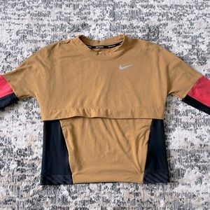 NWOT NIKE Therma Sphere Dri-Fit Crewneck Running Top